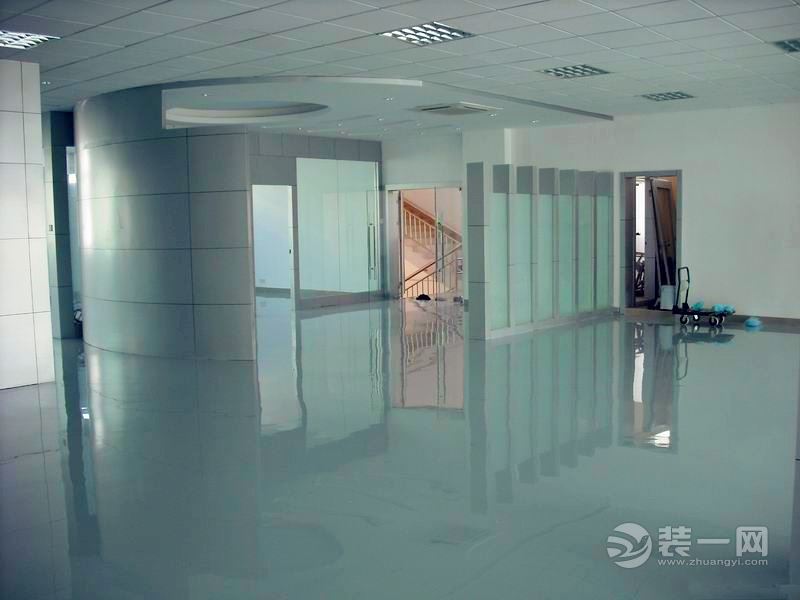 广东写字楼地板漆涂刷 君诚丽装专业办公室环氧地坪漆