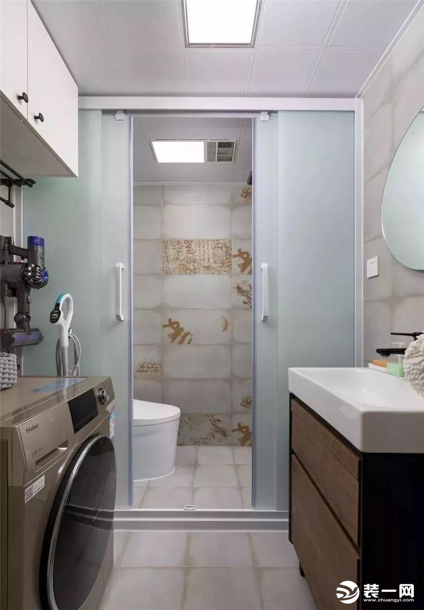 69平小户型现代风格两居室卫生间装修效果图