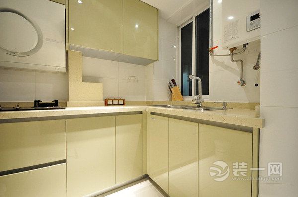广州芳桂园90平米三居室现代风格厨房