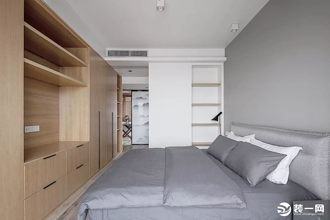 惠州景欣装饰100㎡现代简约3居，软装用上原木色，自然清新又空灵卧室效果图