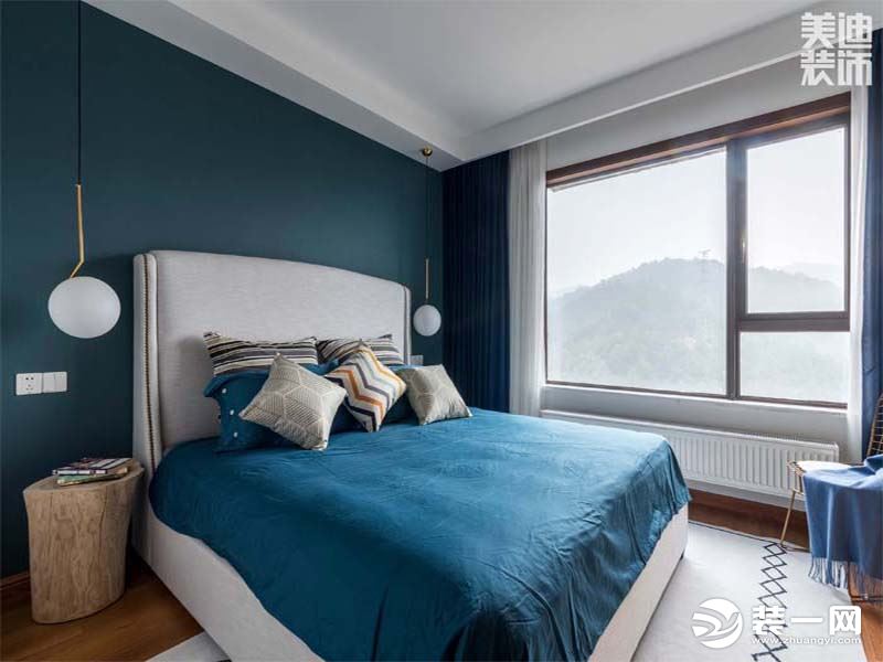 云顶梅溪湖160㎡现代简约风格装修案例实拍图--卧室