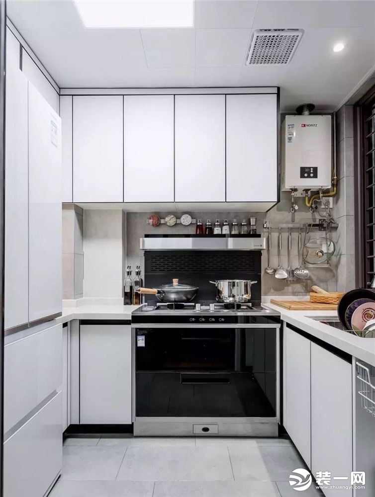90平清简现代风格二居室厨房