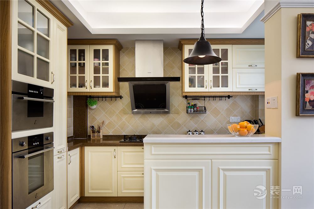 150平 三居室美式风格装修，厨房效果图