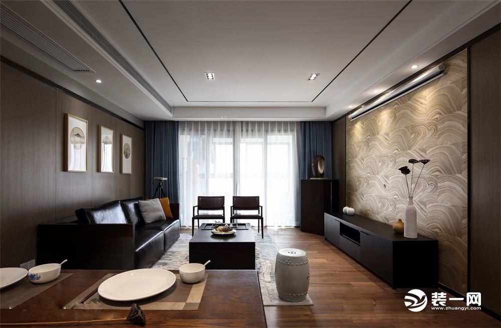 天泰翰宇苑120平三居室新中式风格装修设计效果图客厅