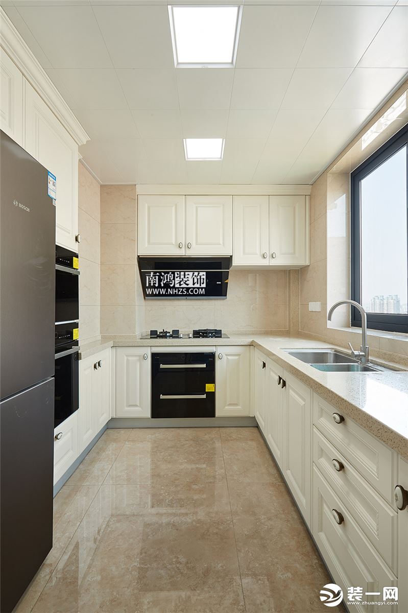 世纪新城125方美式新古典风格厨房设计