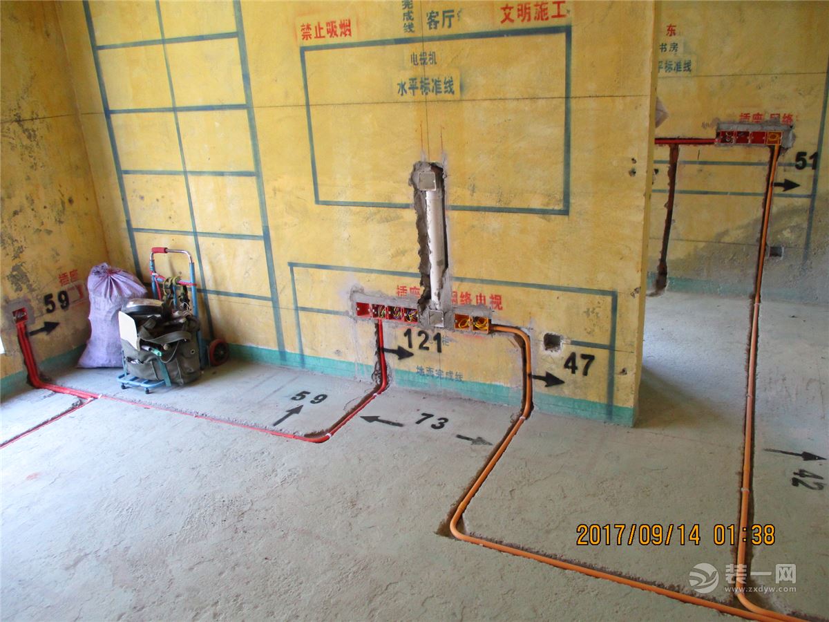 南鸿装饰 施工工地 装修公司 设计风格 装修工人