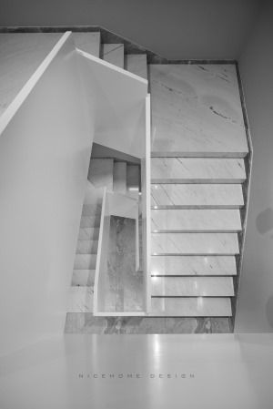 仙居别墅600方现代简约风格楼梯间设计
