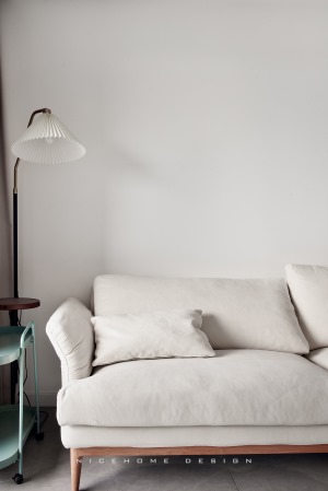 杭州 臻蓝府 93方现代日式风格 客厅沙发与软装设计