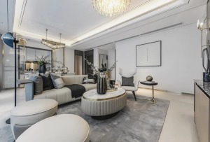 客厅整体以现代大方的空间，布置上优雅精致的家具软装与细节装饰，呈现出一种华丽从容的舒适氛围感。