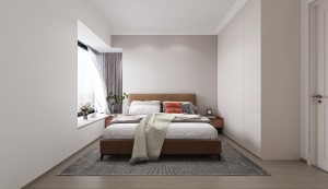走进卧室，干净感是卧室的第一印象，简约的白色背景墙与灰色窗帘，冷静、理智，浅色木地板搭配棕色软装营造