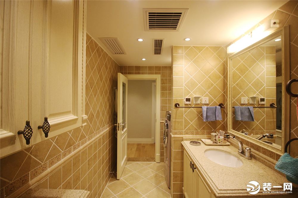 129平米欧式风格三居室卫浴间