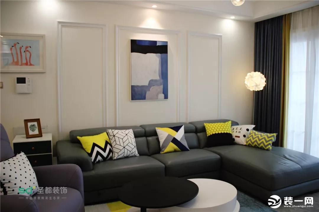100平米现代风格三居室客厅装修效果图
