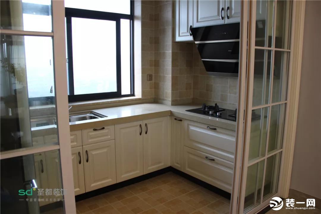 100平米现代风格三居室厨房装修效果图
