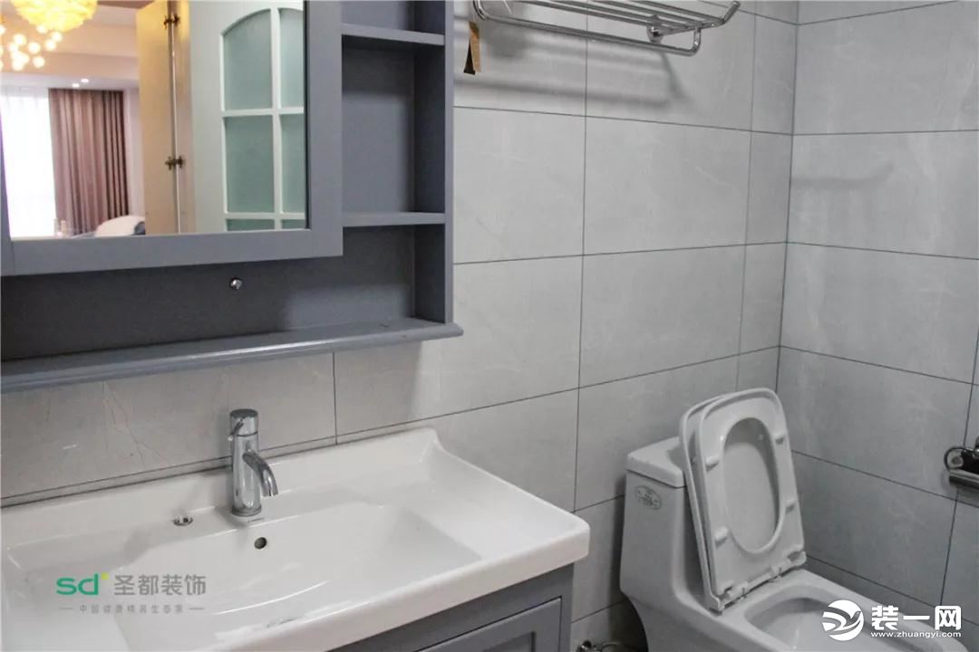 100平米现代风格三居室卫浴间装修效果图