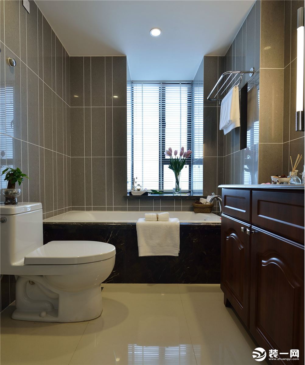 万象新园107平三居室美式风格效果图--卫浴