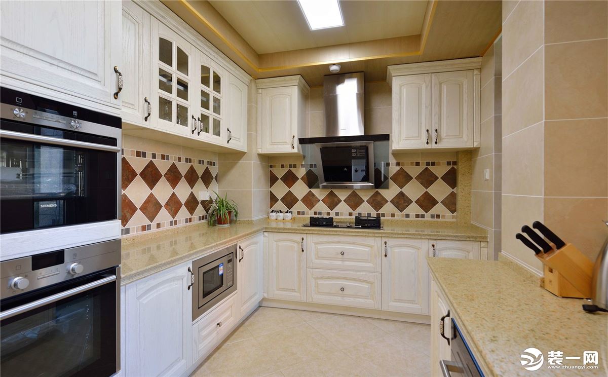 布吉86平三居室美式风格装饰效果图厨房