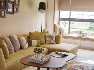 福州中庚香山天地105平米三居室简欧风格客厅、沙发