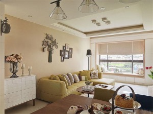 福州中庚香山天地105平米三居室简欧风格客厅、沙发、飘窗