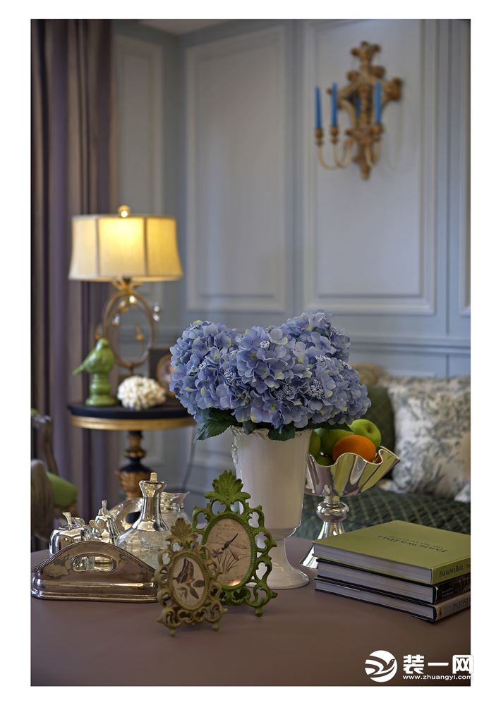 无锡紫色心语二居室89平法式风格桌面装饰