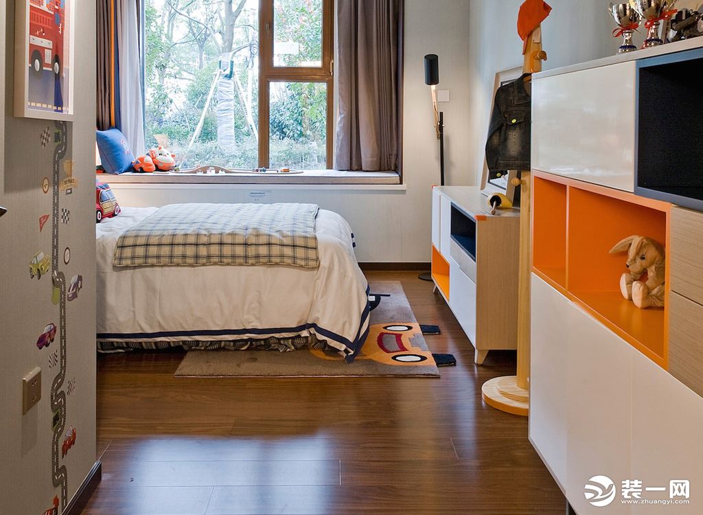 【众意装饰】 新绿季节 200平四居室欧式风格装修效果图-卧室
