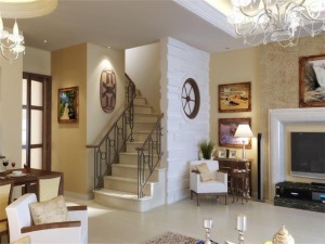 楼梯的旋转设计不仅给空间增加了延展性，还给屋内增加了一处风景。