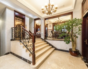 绅士郡500平别墅美式古典风格装修效果图楼梯