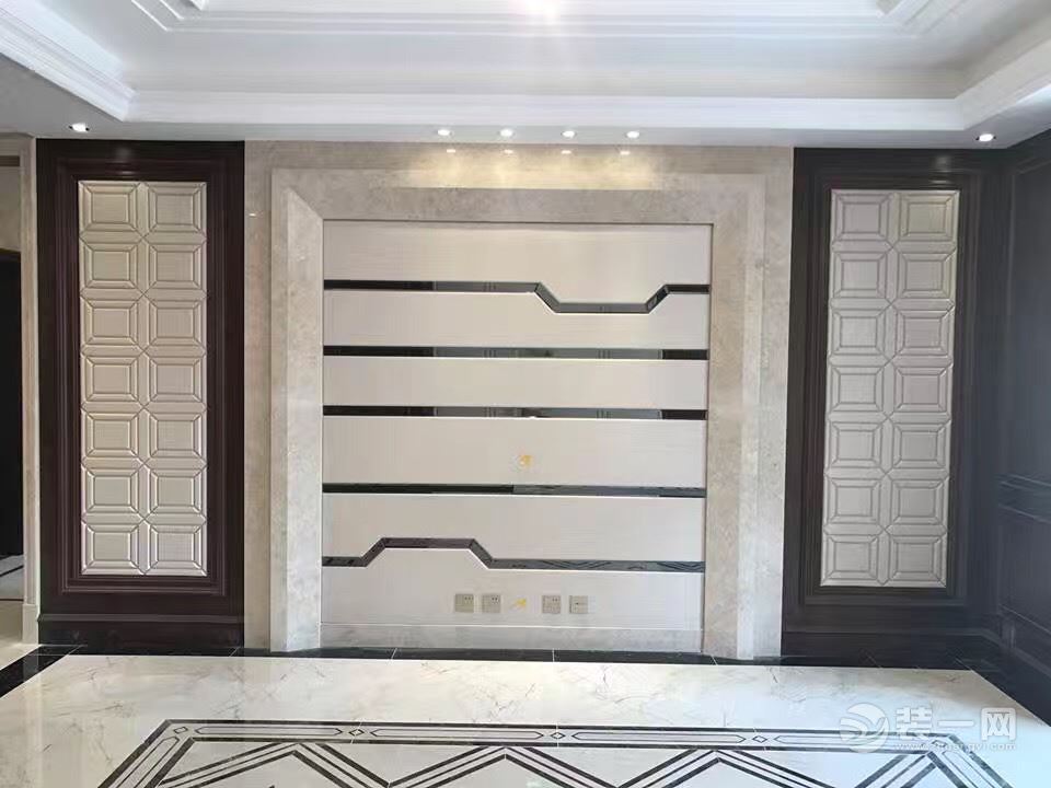 浦江苑135㎡三居室欧式风格装修效果图客厅电视背景墙