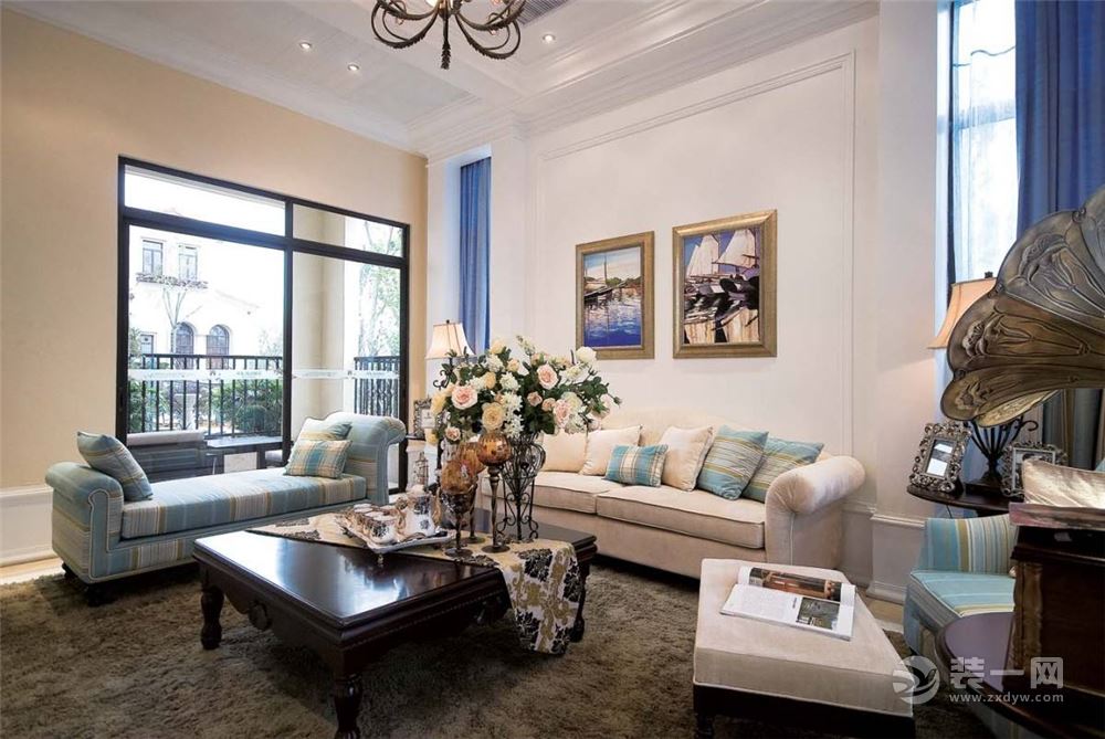 客厅   美式风格  美式风格的家居是从欧式风格演变而来  更加注重生活的品质