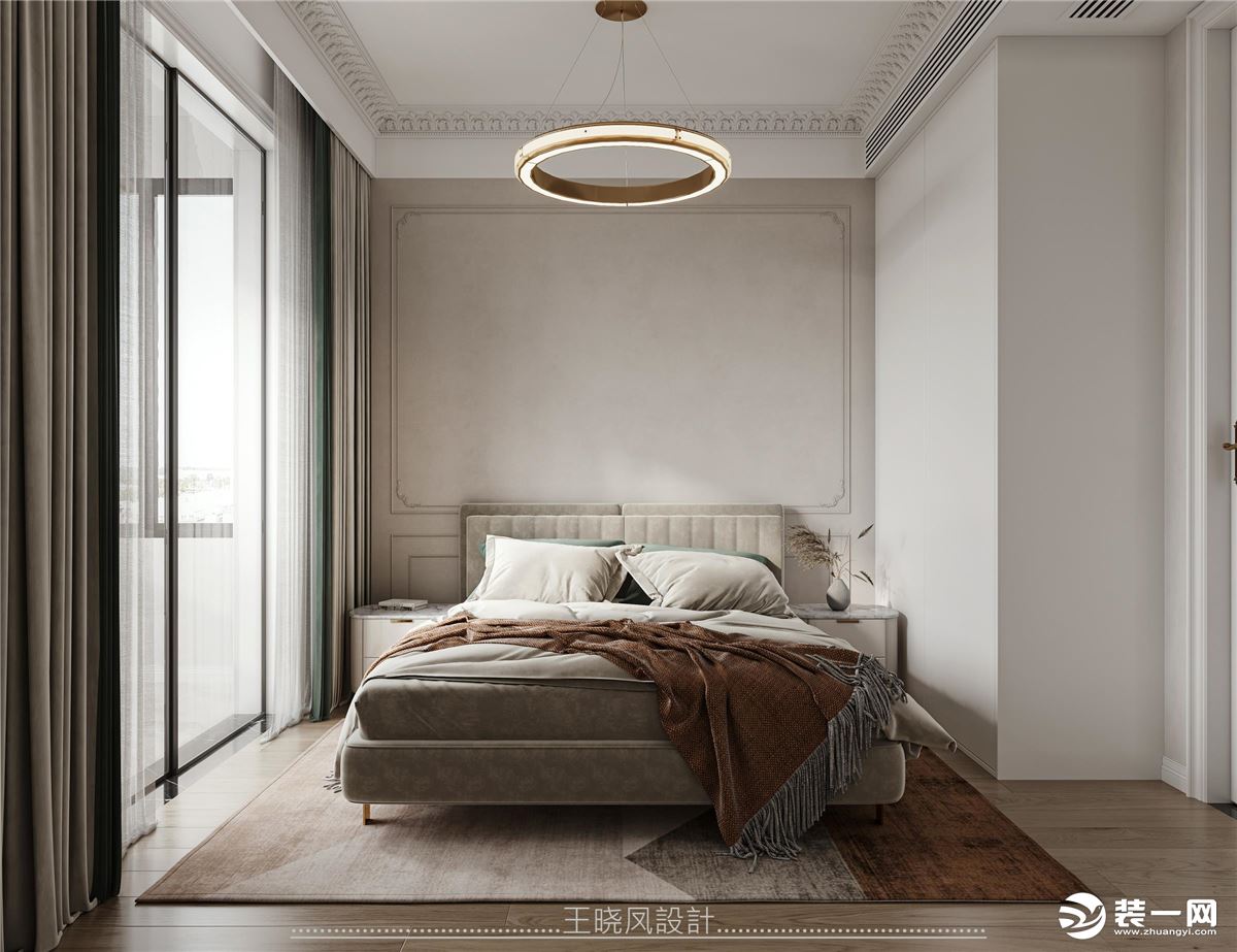 整体色调上比较简单，三面白色的乳胶漆，床背面采用暖色，更利用整体空间的搭配。