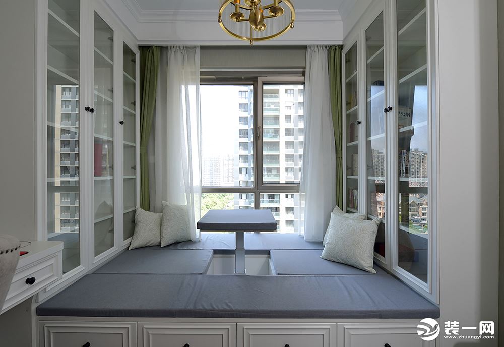 上海尚海郦景三居室140平美式风格书房装修效果图