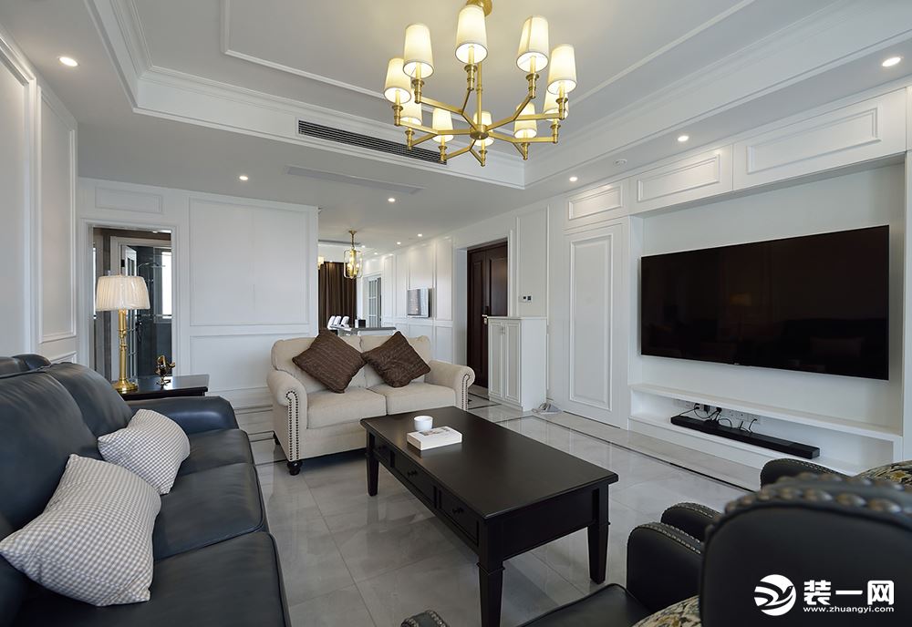 上海尚海郦景三居室140平美式风格客厅装修效果图