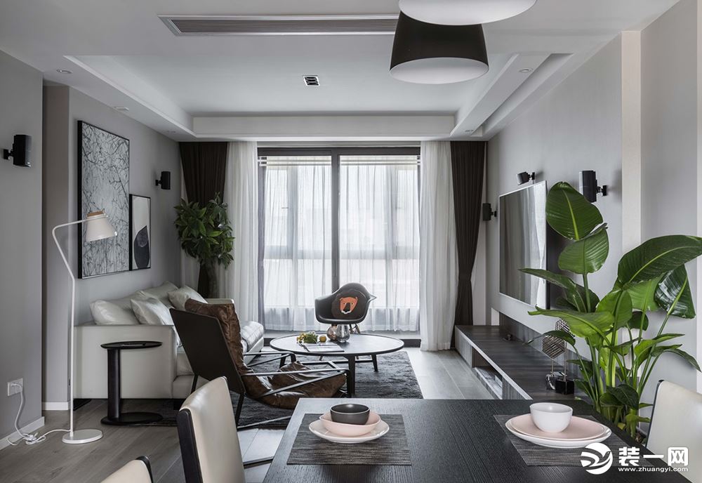 上海尚汇豪庭三居室130平现代风格客厅装修效果图