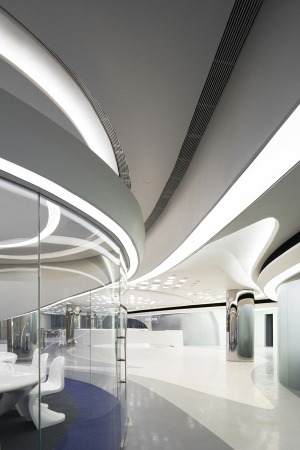 龙之梦某金融公司300平办公室装修设计案例