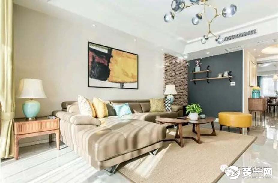 客厅沙发背景墙，色彩协调搭配，以自然为根，融入现代简约及北欧元素，让空间更稳重活泼。