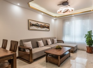 客厅中式与现代的结合 明亮加以传统中式的沉稳