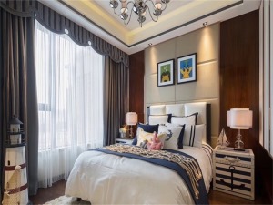 将中式材质混搭不同的古典特质，在卧室里添置一个小飘窗给睡眠空间拥有更多的可能。