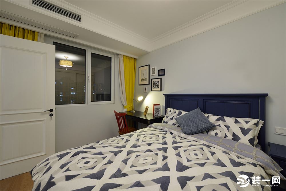 渝高香洲90平方三居室美式风格卧室装修效果图