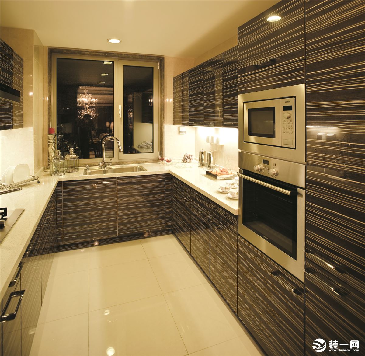华润万象城130平方三居室奢侈风格厨房装修效果图
