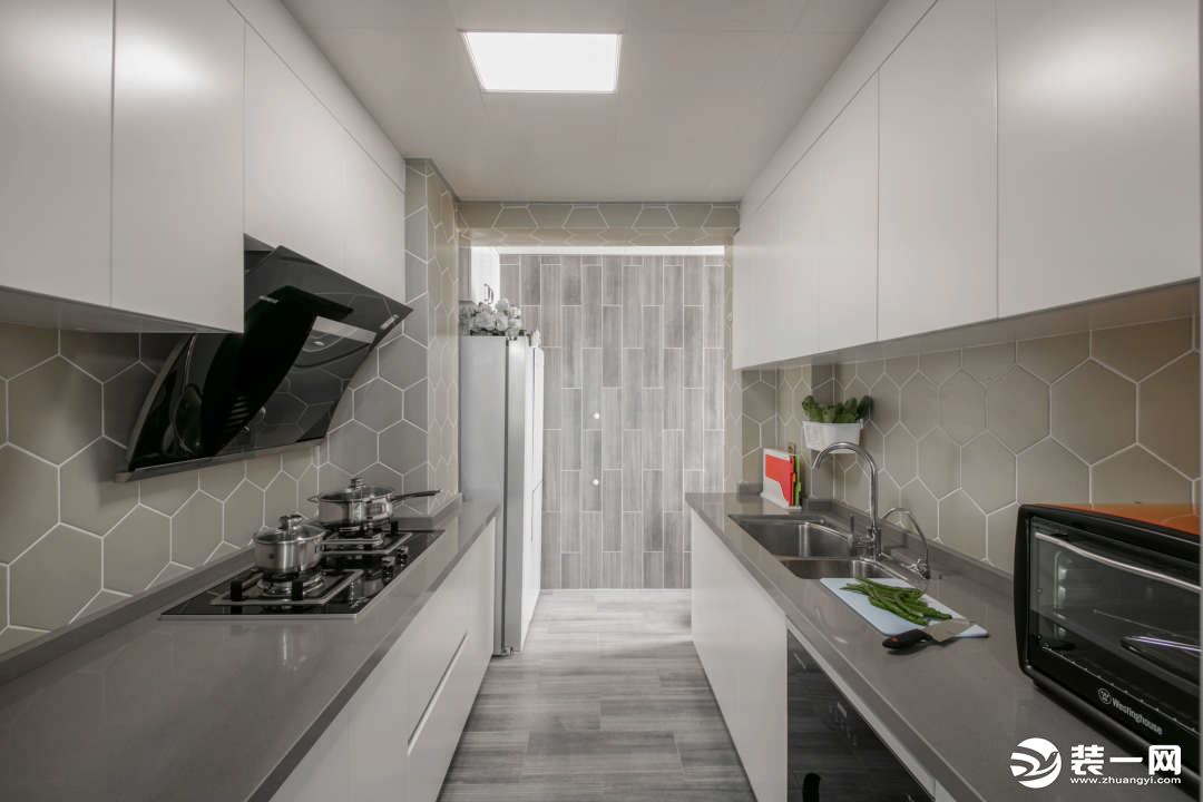 万国城70平方两居室北欧风格厨房装修效果图