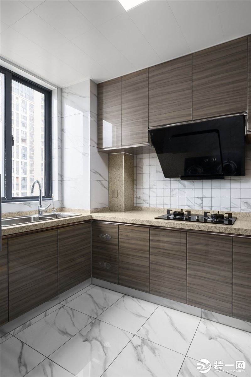 通用晶城70平方两居室现代风格厨房装修效果图