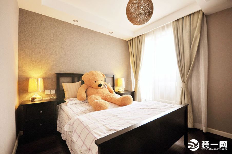天泰钢城印象90平方三居室美式风格卧室装修效果图