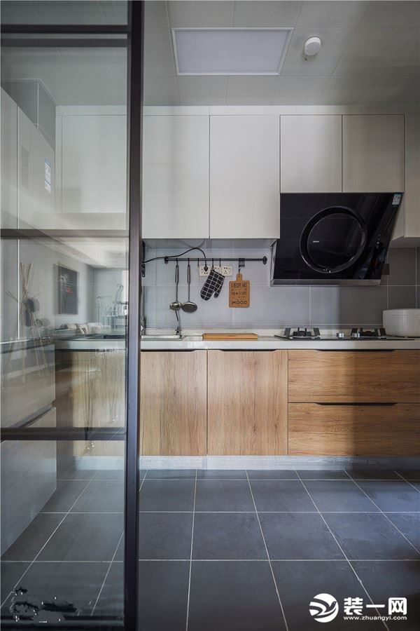 中冶幸福居70平方两居室现代风格厨房装修效果图