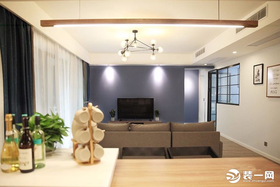 申佳上海时光90平方三居室现代风格客厅装修效果图