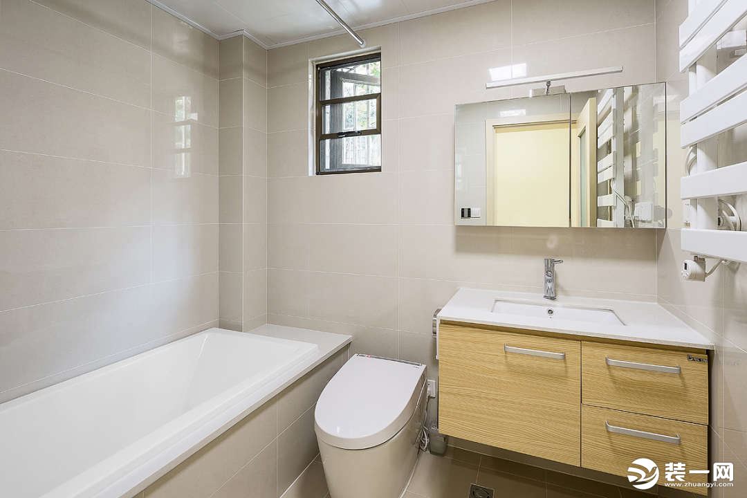 兰庭新都汇72平三居室现代风格卫生间装修效果图