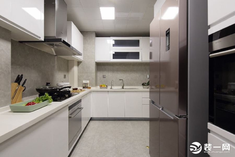 奥园城市天地91平方三居室现代风格厨房装修效果图