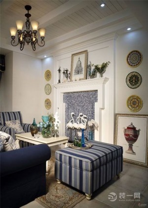 高貴典雅的客廳，暖色的地毯，相當舒適的客廳