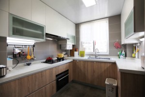 珠江城60平方两居室简约风格厨房装修效果图