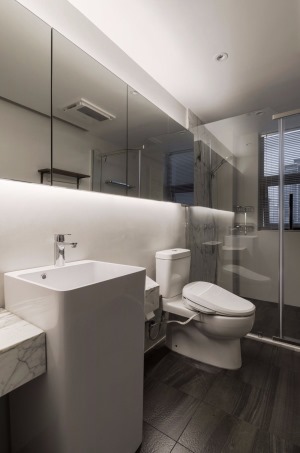 大学城台北城65平方两居室现代风格卫生间装修效果图