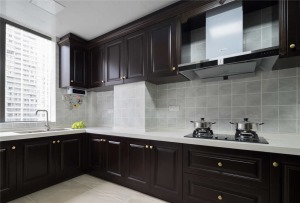  欧鹏泊雅湾110平方三居室美式风格厨房装修效果图