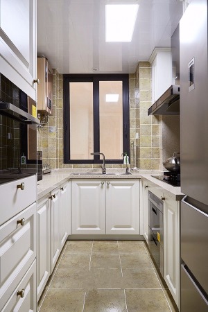  紫云台89平方三居室美式风格厨房装修效果图
